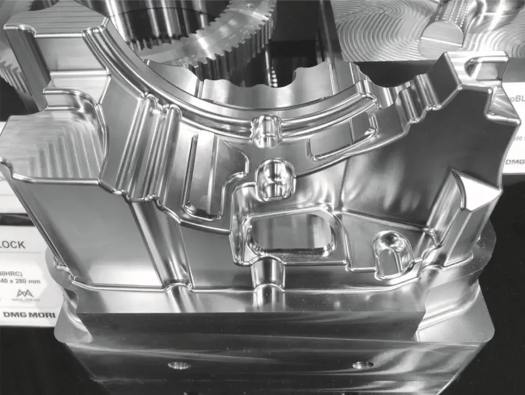 Вертикальный обрабатывающий центр с ЧПУ V850